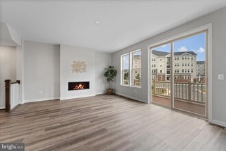 705 Sawback Sq NE in Leesburg, VA - Building Photo - Building Photo