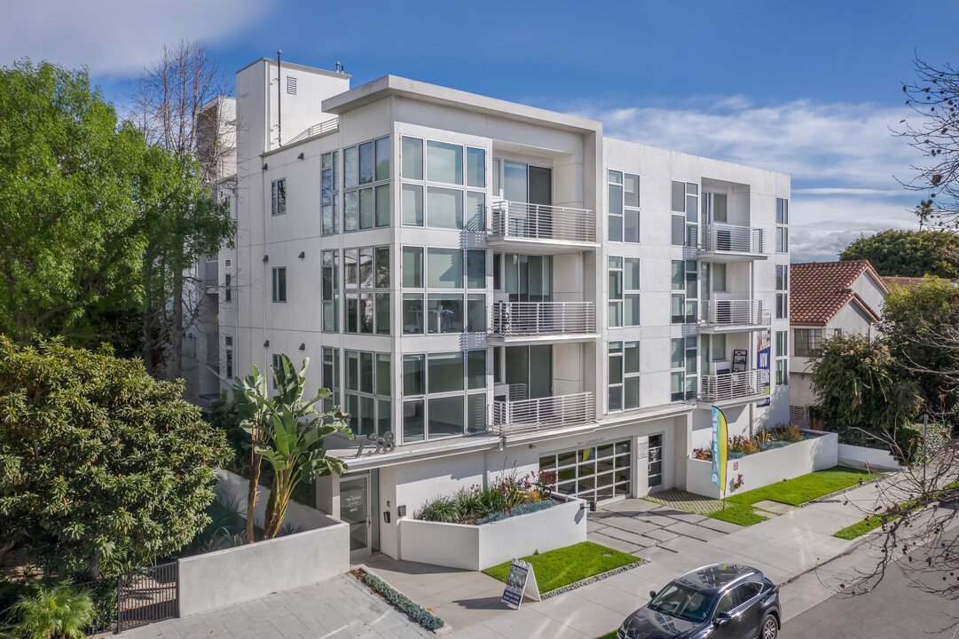 Ogden Apartments in Los Angeles, CA - Building Photo