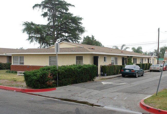 9742 Belfast Dr in Garden Grove, CA - Foto de edificio - Building Photo