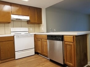 12510 White Bluff Rd in Savannah, GA - Foto de edificio - Building Photo