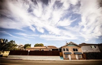 102 Paloma Ave in Venice, CA - Building Photo - Building Photo