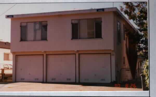 1136-1140 Dwight Way in Berkeley, CA - Building Photo - Building Photo