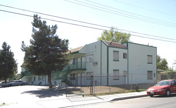 1187 Huff St in San Bernardino, CA - Building Photo - Building Photo