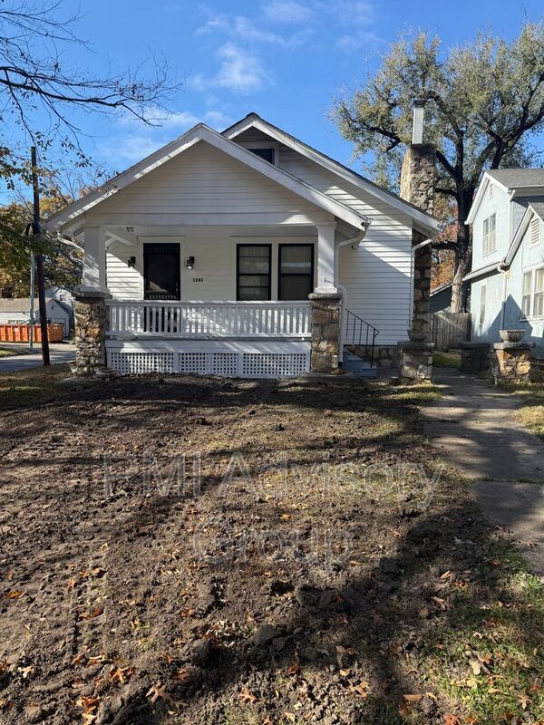 1241 SW Macvicar Ave in Topeka, KS - Building Photo - Building Photo