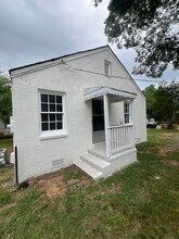 2325 Bancroft St in Charlotte, NC - Building Photo - Building Photo