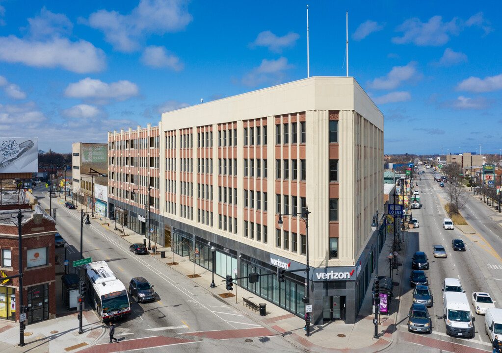 Klee Plaza in Chicago, IL - Building Photo