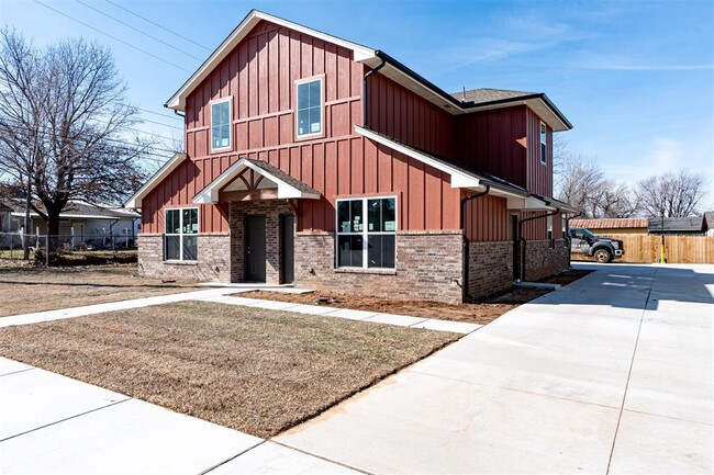 property at 226 N 3rd St