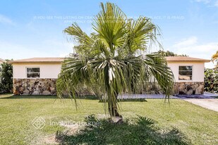 3010 SW 97th Ct in Miami, FL - Building Photo