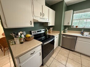 2117 Old Bainbridge Rd in Tallahassee, FL - Building Photo - Building Photo