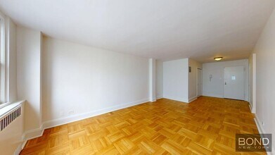 435 E 79th St in New York, NY - Building Photo - Building Photo