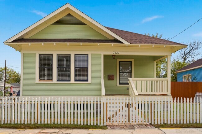 2122 Hardy St in Houston, TX - Building Photo - Building Photo