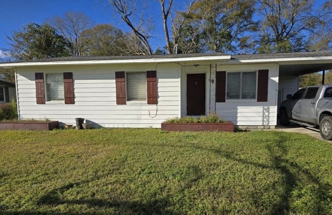 property at 24 Ivanhoe Ave