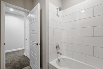 1400 Razorbill Rd in Denton, TX - Building Photo - Building Photo