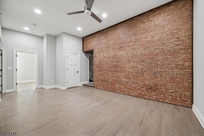 28 W Main St in Somerville, NJ - Building Photo - Building Photo