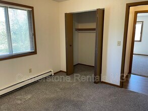 1515 14th Ave E in West Fargo, ND - Building Photo - Building Photo