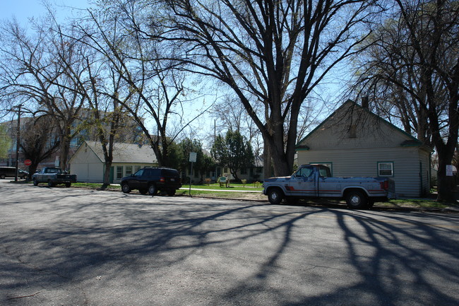 Grove Street Apartments in Boise, ID - Building Photo - Building Photo