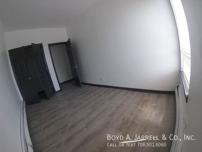 property at 5926 S Michigan Ave