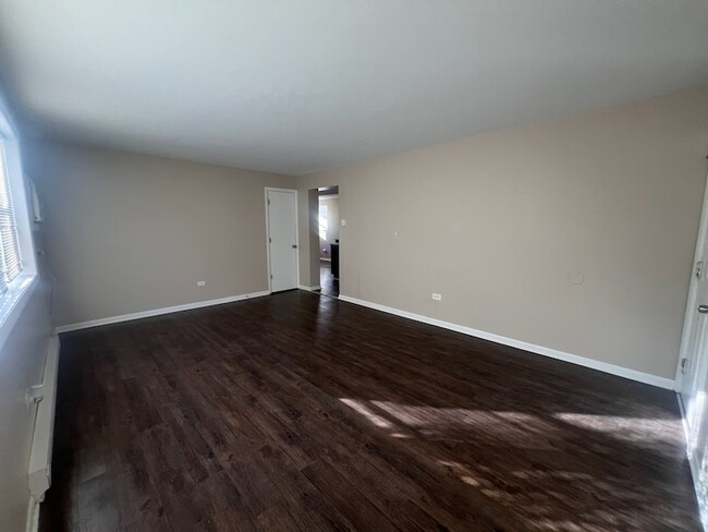 4225 Forest Ave, Unit W1S in Downers Grove, IL - Building Photo - Building Photo