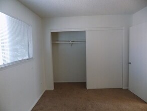 16428 Orange St in Hesperia, CA - Building Photo - Building Photo