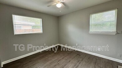 6947 Clovis Rd in Jacksonville, FL - Building Photo - Building Photo