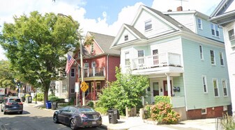 377 Highland Ave, Unit 1 in Somerville, MA - Building Photo