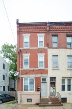 1727 Arlington St in Philadelphia, PA - Building Photo - Building Photo