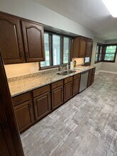 6520 Diana Dr in Youngstown, OH - Building Photo - Building Photo