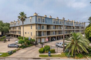 921 Marine Dr in Galveston, TX - Building Photo