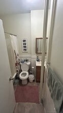 223 Essex St, Unit 4 in Melrose, MA - Foto de edificio - Building Photo