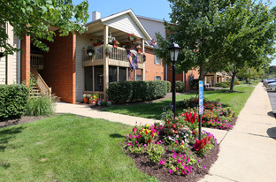 Versailles Gardens Apartments