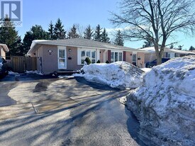 51 Manor Crescent in Orangeville, ON - Building Photo