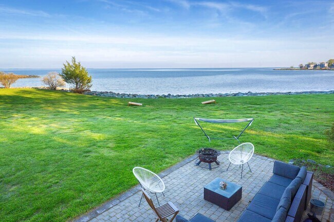property at 5313 Dennis Point Ln