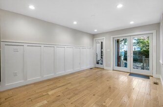 571 Franklin St in Cambridge, MA - Building Photo - Building Photo