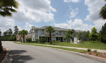 The Cottages at Stoney Creek in Fernandina Beach, FL - Foto de edificio - Building Photo