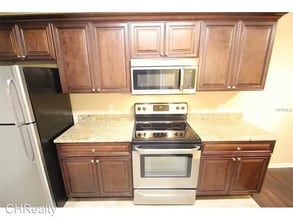 6566 Swissco Dr in Orlando, FL - Foto de edificio - Building Photo