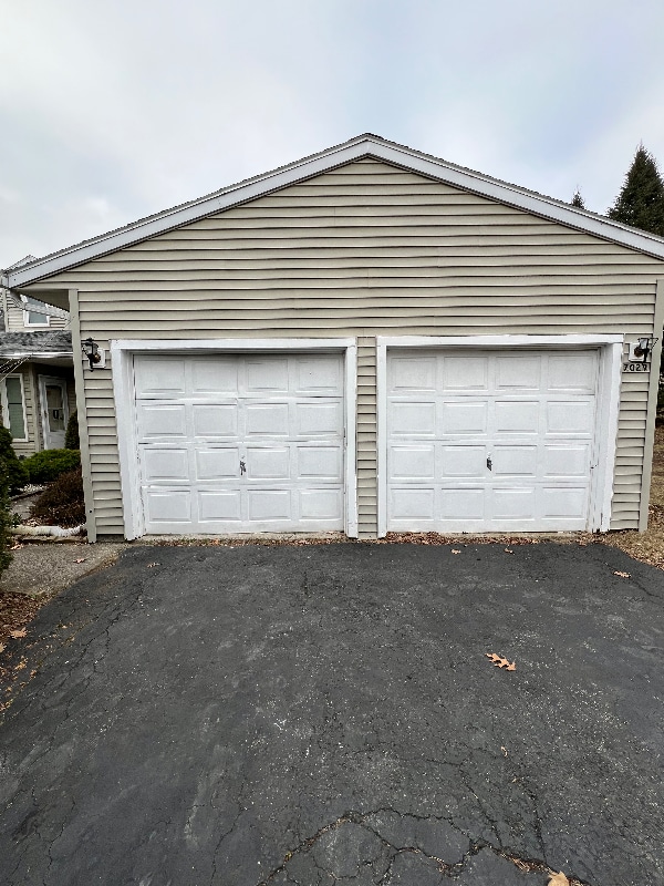 property at 7029 Suzanne Ln