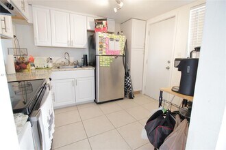 1591 NE Miami Gardens Dr in Miami, FL - Building Photo - Building Photo