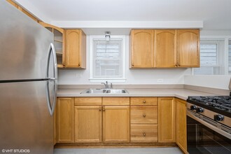 3641 N Tripp Ave in Chicago, IL - Building Photo - Building Photo