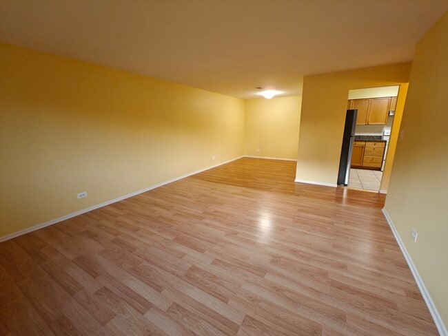 2600 Brookwood Way Dr, Unit 214 in Rolling Meadows, IL - Building Photo - Building Photo