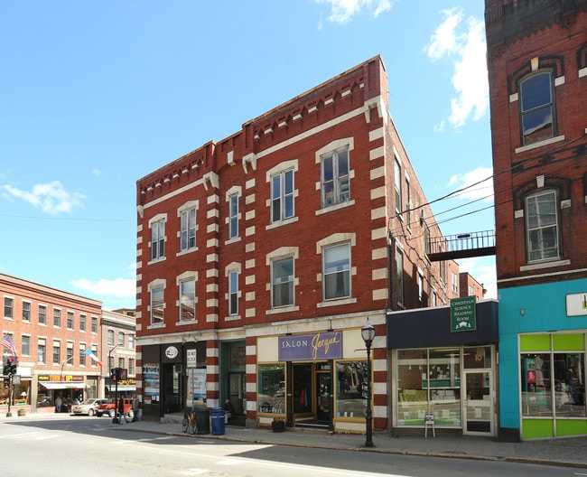 2 Elliot St in Brattleboro, VT - Building Photo - Building Photo