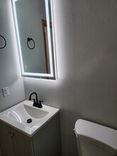 4 Bonne Terre Ct in Collinsville, IL - Foto de edificio - Building Photo