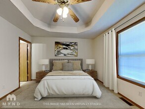 1721 Windmill Way in Republic, MO - Foto de edificio - Building Photo