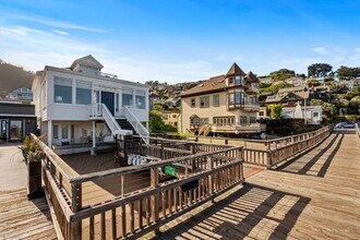 215 Bridgeway in Sausalito, CA - Building Photo - Building Photo