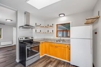 11709 24th Ave NE in Seattle, WA - Building Photo - Building Photo