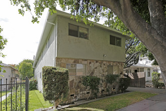 2212 S St in Sacramento, CA - Building Photo - Building Photo