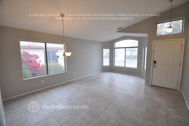 3034 E Captain Dreyfus Ave in Phoenix, AZ - Building Photo - Building Photo