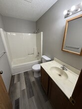 2994 Jonathan Dr in Sidney, OH - Building Photo - Building Photo