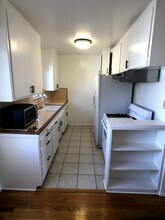 728 Cedar Ave-Unit -1 in Long Beach, CA - Building Photo - Building Photo