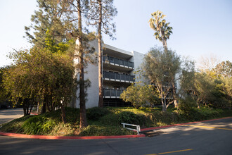 The Estates Condominium in Rolling Hills Estates, CA - Building Photo - Building Photo