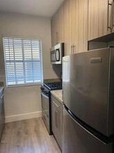 6805 Abbott Ave in Miami Beach, FL - Building Photo - Building Photo
